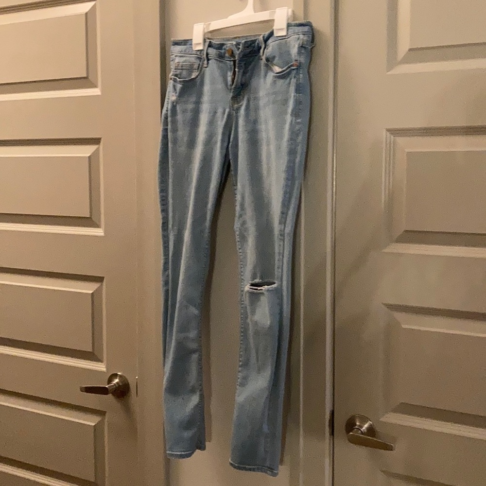 Mid-Rise Light Skinny Jeans